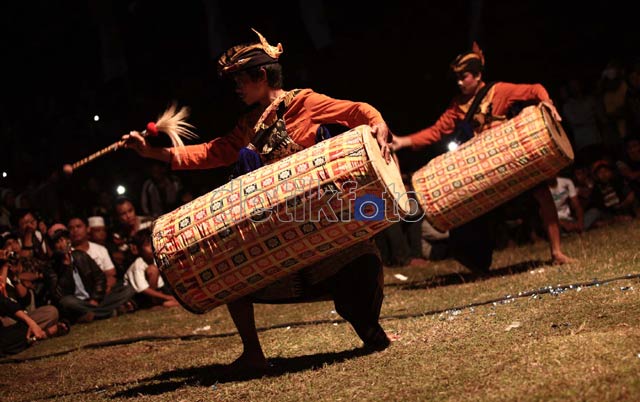 Kolaborasi Dwiki Dharmawan dan Gendang Beleq