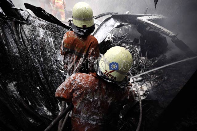 Pabrik Plastik di Jakarta Barat Terbakar 