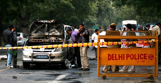 Mobil Kedubes Israel di New Delhi Meledak