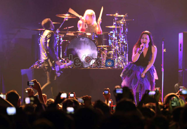 [imagetag] Totalitas Evanescence Pukau Ribuan Penonton