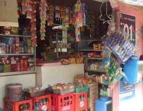PNS buka warung kelontong