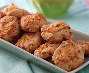 Resep Kue: Cheezy Onion Cookies