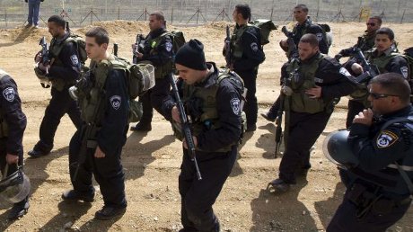 Peringati Hari Tanah, Demonstran Palestina Bentrok dengan Tentara Israel 