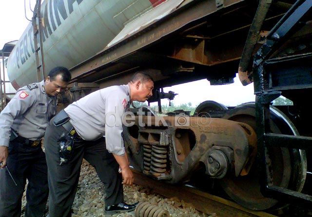 [Image: KA-Sri-2.jpg]