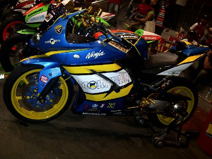 Modifikasi Kawasaki Ninja 250R SEMOK (Sensasi Motorsport Kontes)