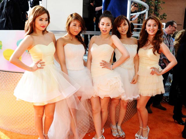 Foto Wonder Girls Bergaya Ala Peri - Wanita Korea Cantik