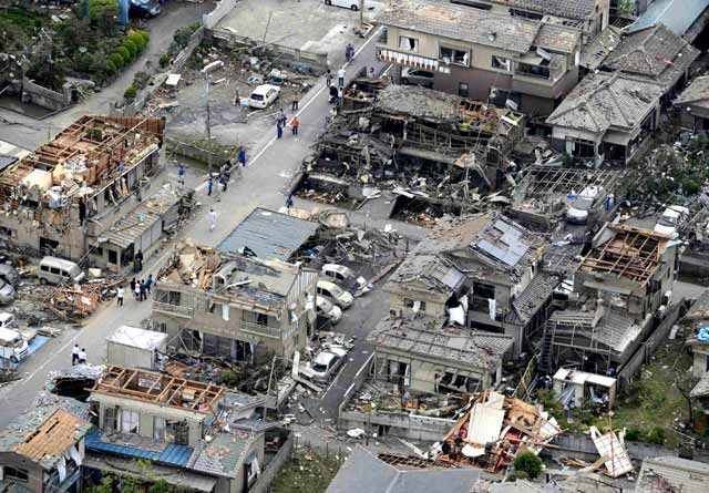 Tornado Terjang Jepang