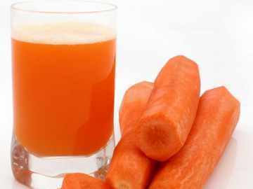 Agar Gigi Kuat, Minumlah Jus Wortel!