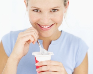 Yoghurt, makanan fermentasi yang mengandung probiotik