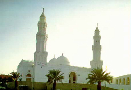 Masjid Qiblatain Masjid Dengan 2 Kiblat [ www.BlogApaAja.com ]