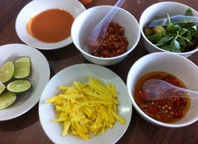 Ditonjok Kelezatan Ikan Kudu-kudu Parape dan Mi Titi Asli Makassar