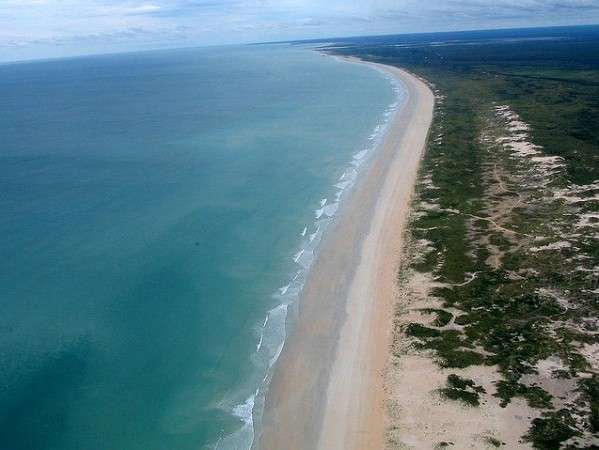 5 Pantai Cantik yang Tersembunyi di Dunia - choliknf1998.blogspot.com