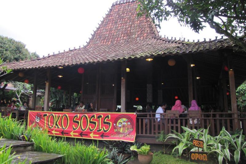 Rumah Sosis Bandung