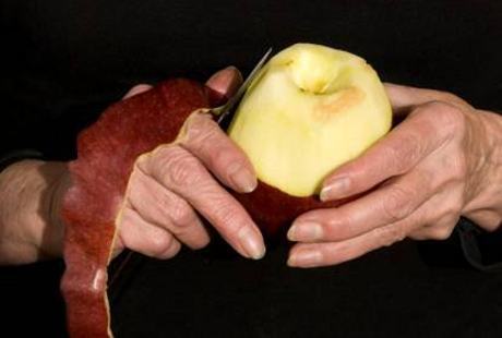 Ternyata Kulit Apel Bisa Menurunkan Hipertensi [ www.BlogApaAja.com ]