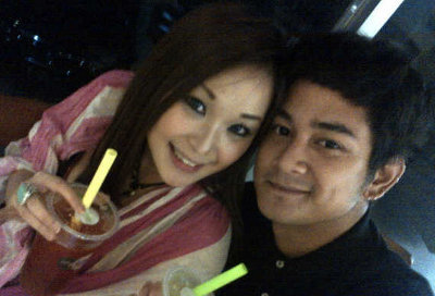 Gambar Foto Mesra Dwi Andika Pacaran dengan Kimmi Chan Hot