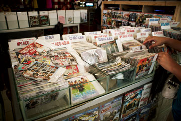 http://images.detik.com/content/2012/10/05/1096/Music-Biz.jpg