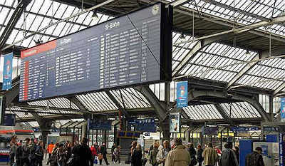 5 Stasiun Kereta Paling Sibuk Di Dunia [ www.BlogApaAja.com ]