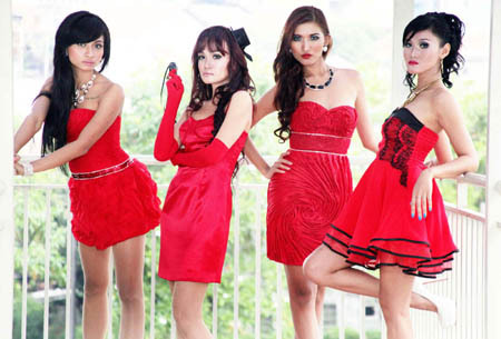 Foto Hot Dan Seksi Girlband Model Seksi Indonesia Spicy [ www.BlogApaAja.com ]