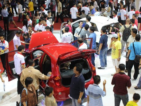 Pasar mobil Indonesia di 2013