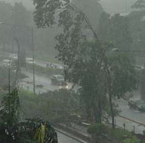 Curah Hujan Lebat di Jakarta Hari Ini Belum Setinggi 2007