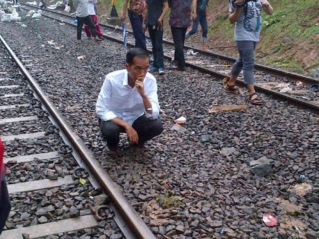 Perbaiki Tanggul Latuharhary, Jokowi Minta Bantuan Swasta