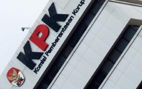 9 Jam Diperiksa, Mantan Irjen Kemendiknas M Sofyan Resmi Ditahan KPK 9 Jam Diperiksa, Mantan Irjen Kemendiknas M Sofyan Resmi Ditahan KPK