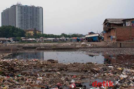 Normalisasi Waduk, Warga Pluit Harus Bersedia Direlokasi