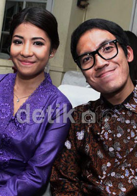 5 Artis Cantik yang Akan Menikah Muda Tahun Ini