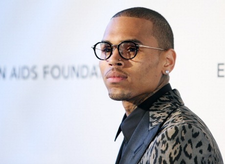 Dipalak Rp 96 Ribu oleh Petugas Parkir, Chris Brown Ngamuk