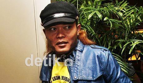 Sule Ingin Orang Korea Tergila-gila pada Lagunya