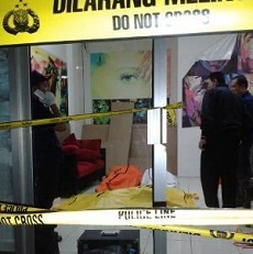 Puluhan Kafe Remang-remang di Pondok Rangon Depok Disegel