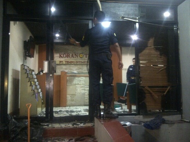 Benda Diduga Bom Molotov Diamankan di Manado