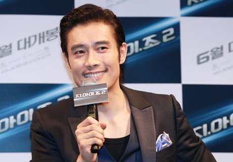 Eksis di Hollywood, Lee Byung Hun Tak Mau Ganti Nama