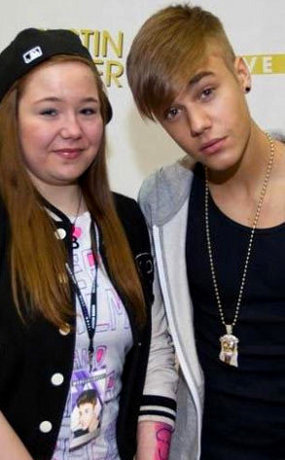 Justin Bieber Ganti Model Rambut seperti Rihanna
