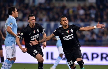Dua Gol Vidal Menangkan Juventus atas Lazio