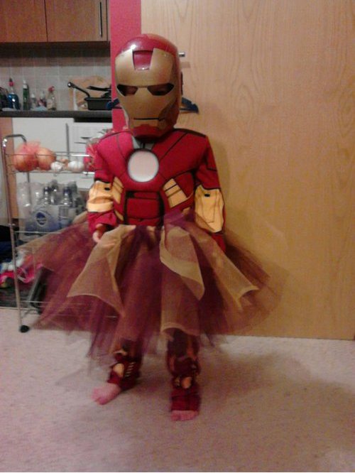 FOTO Parade Cosplay Iron Man dari yang Terkeren sampai yang Engga Banget...!!!