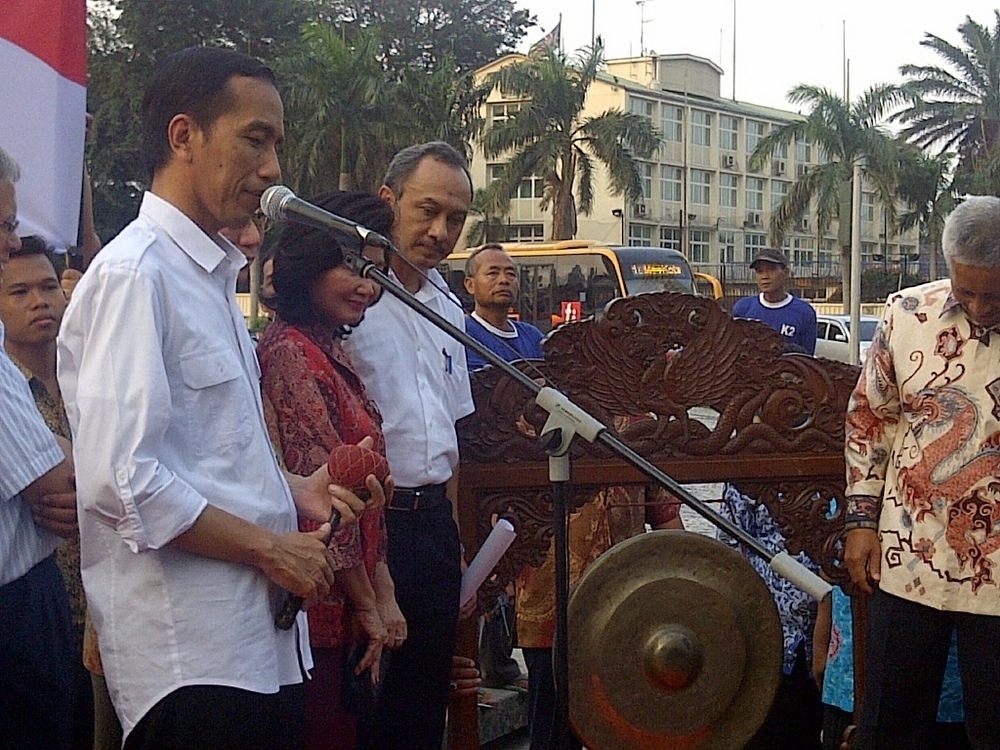 6 Peluru Lurah Warakas Serang Habis-habisan Jokowi