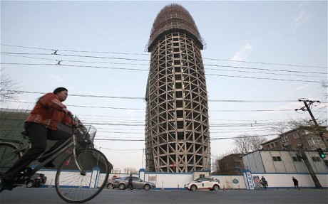 Gedung Mirip Penis di China