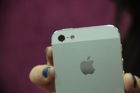 http://images.detik.com/content/2013/05/16/317/132259_iphone5gorga.jpg