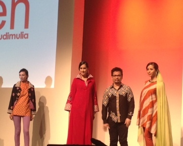 peragaan batik jifw