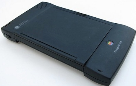 http://images.detik.com/content/2013/07/03/317/092409_applenewton460.jpg