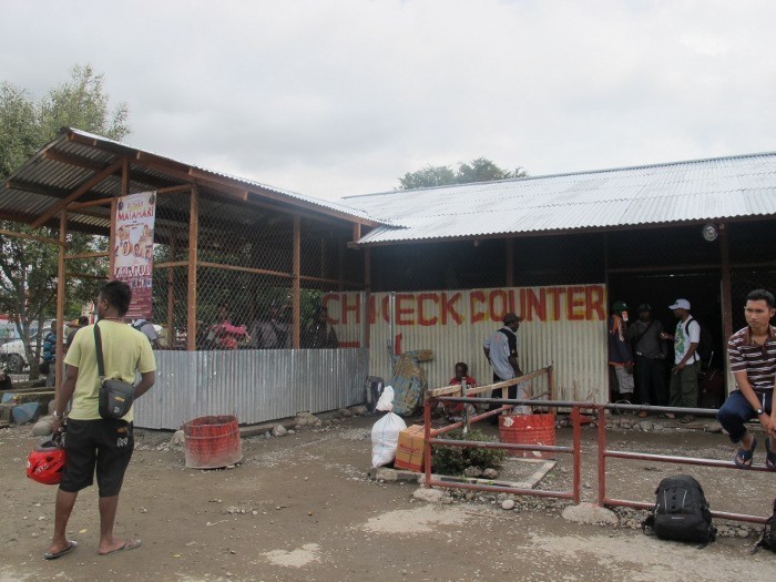 Cerita Lengkap Insiden Pemukulan Versi Kepala Bandara Wamena