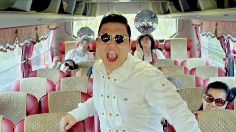 Psy Masuk Agensi yang Sama dengan Lady Gaga