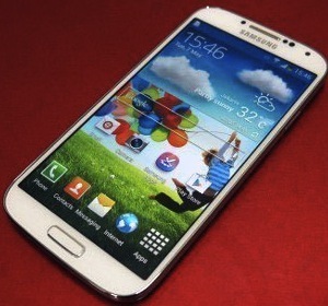 Samsung Galaxy S4 (detikINET) http://images.detik.com/content/2013/08/04/317/s4dlm.jpg