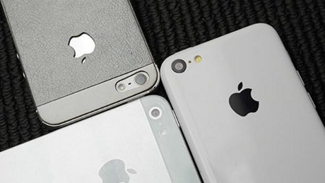 Bocoran foto iPhone 5S dan iPhone 5C (ist) http://images.detik.com/content/2013/08/11/317/iphone_5s_iphone_5c_460.jpg