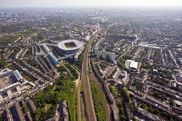 Kisah Perebutan Stasiun Kereta yang Menyulut Permusuhan Spurs-Arsenal