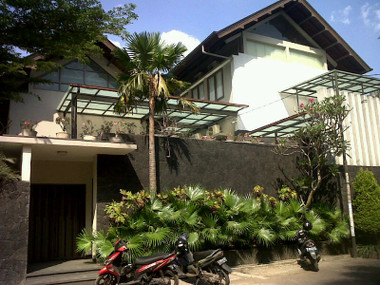 VIDEO RUMAH RATU ATUT DI BANDUNG MEWAH Warga Sebut Atut Sering Berkunjung Rumah Di Bandung