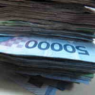http://images.detik.com/content/2013/11/01/4/120632_rupiah320.jpg