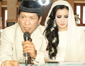 Andi Soraya dan Rudy Sutopo saat menikah