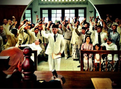 VIDEO PROSES AWAL PRODUKSI FILM 'SOEKARNO' HINGGA TIMBUL MASALAH Ide Film 'Soekarno'